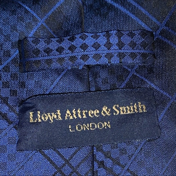 🇺🇸 Lloyd Attree & Smith London Blue Tie - Picture 4 of 5